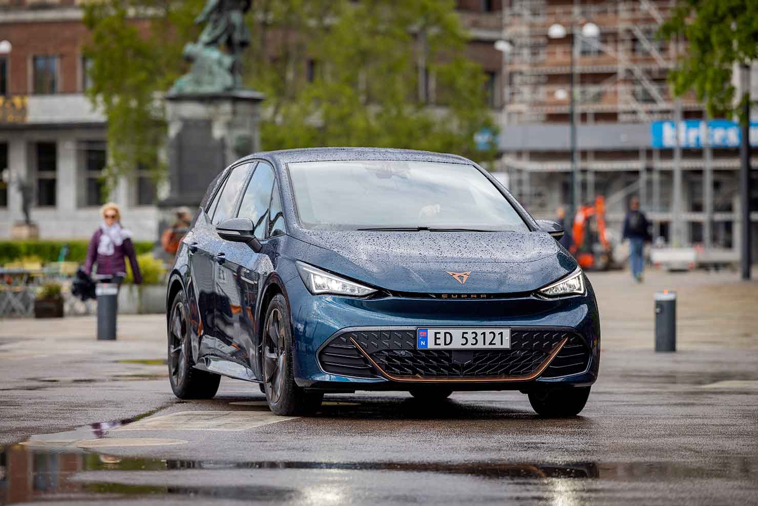 Cupra 2024 born pris